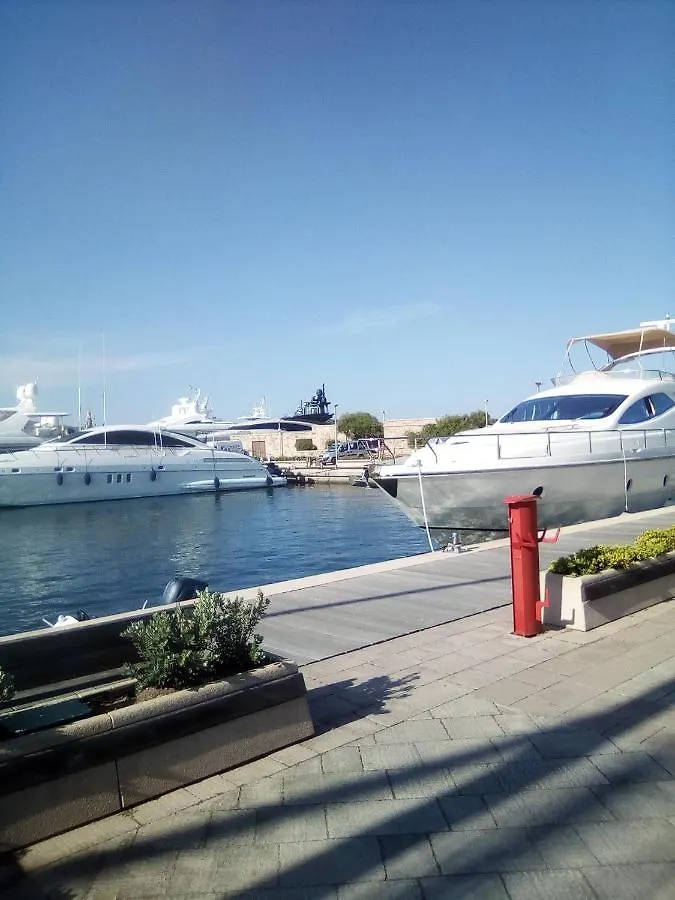 La Cala Apartamento Olbia 0*,  Italia